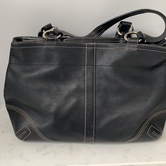 Pre-Owned Authentic Coach Soho Double Pocket Black Leather Bag (J05S-6468) - Picture 5 of 11